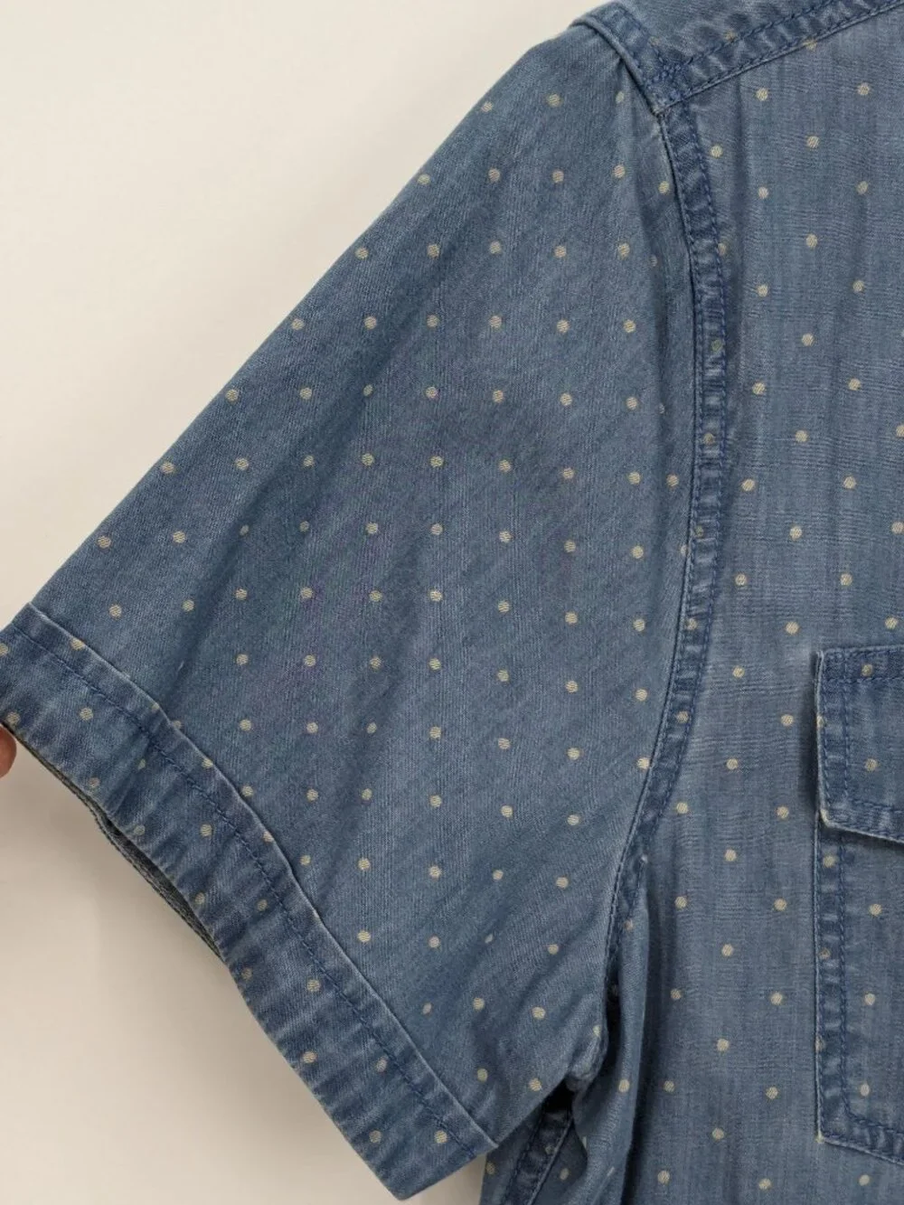 Guess Los Angeles Chambray Polka Dot Shirt Button Up Short Sleeve Coastal Medium